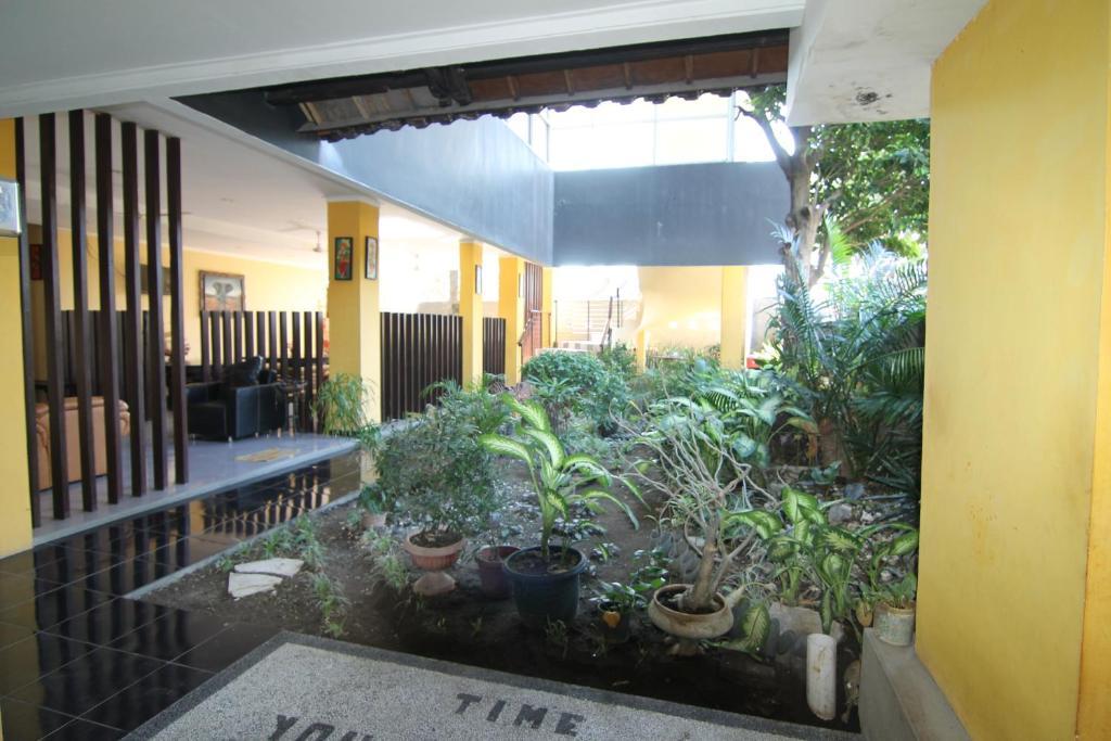 Ct1 Bali Bed & Breakfast กูตา ภายนอก รูปภาพ